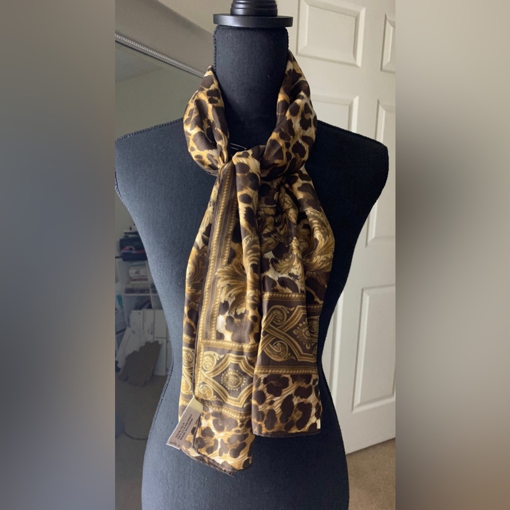 100% silk print animal scarf